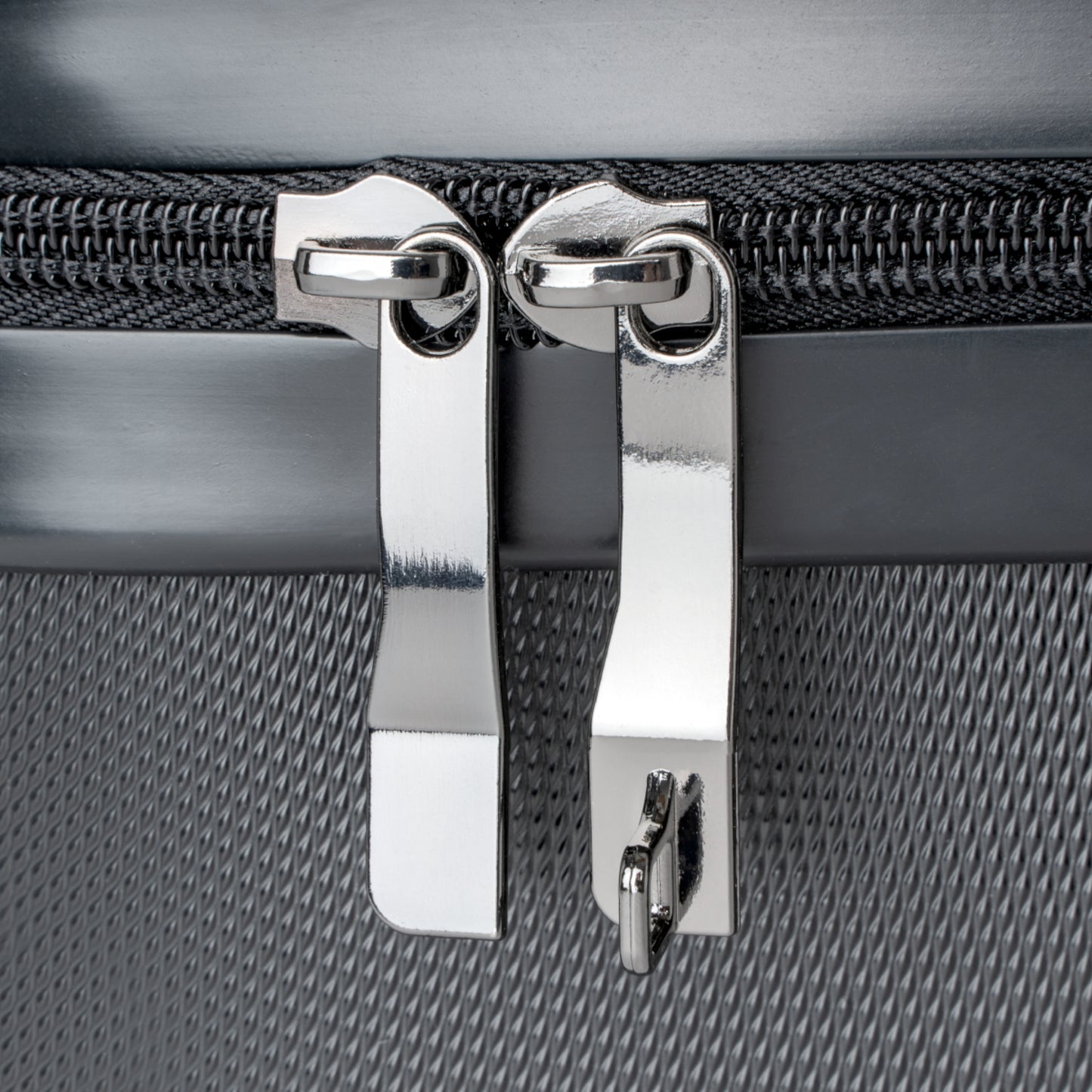 Suitcases, Sm, Med, Lrg, Waive 3D lines